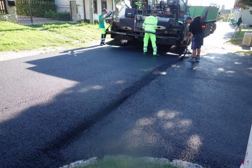 Asfaltovanie ulice Pri  Prameni _ 09.2019